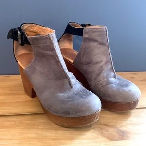 Free People Clog